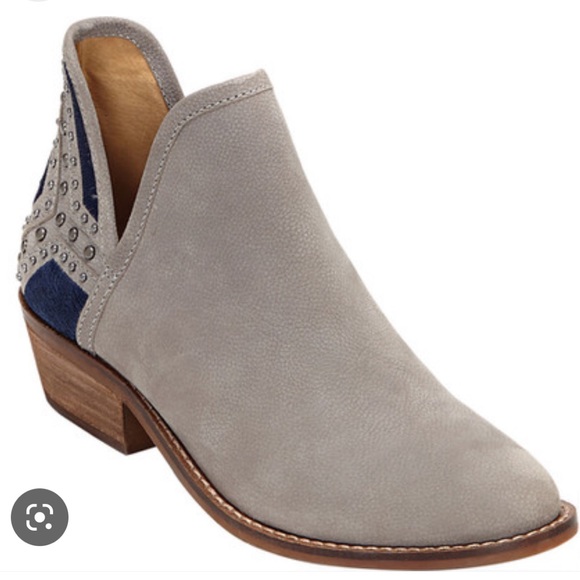 Lucky Brand Kambry Booties - Picture 1 of 7
